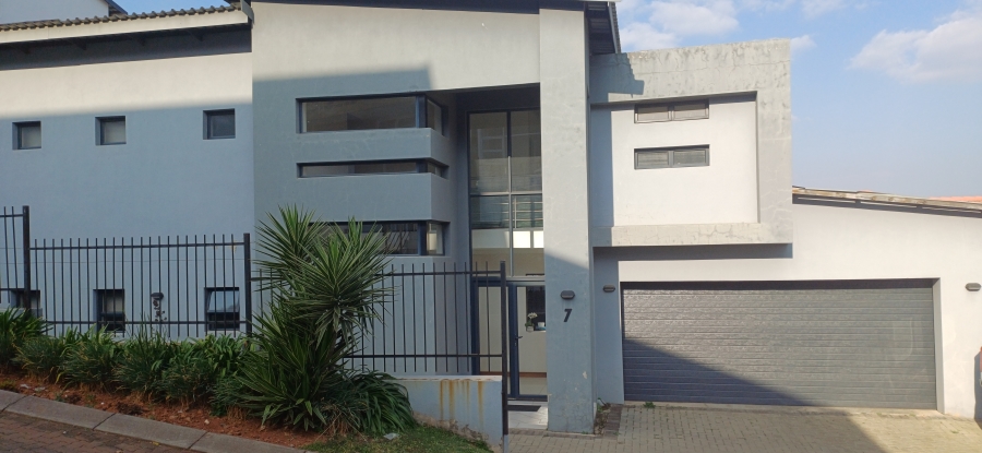 4 Bedroom Property for Sale in Northcliff Gauteng