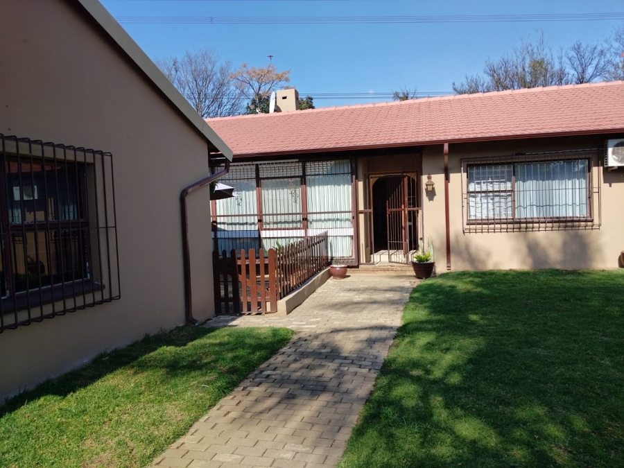 3 Bedroom Property for Sale in Birch Acres Gauteng