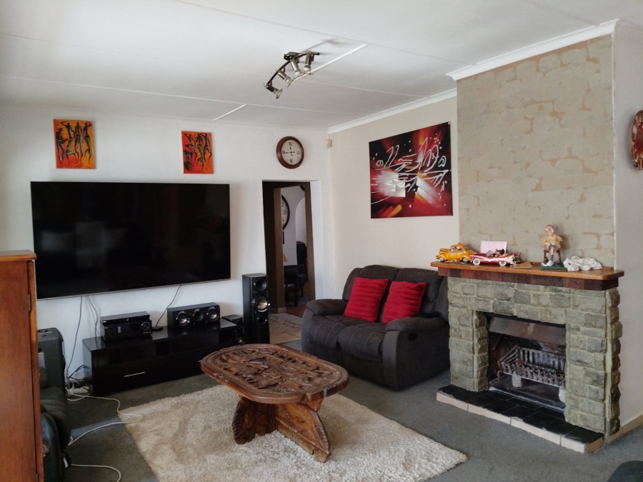 3 Bedroom Property for Sale in Birch Acres Gauteng