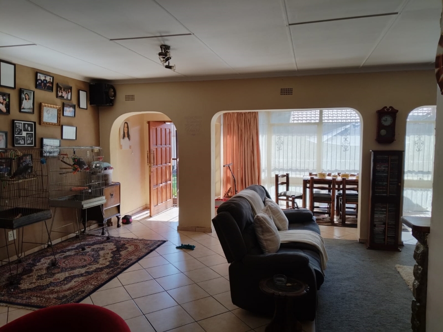 3 Bedroom Property for Sale in Birch Acres Gauteng