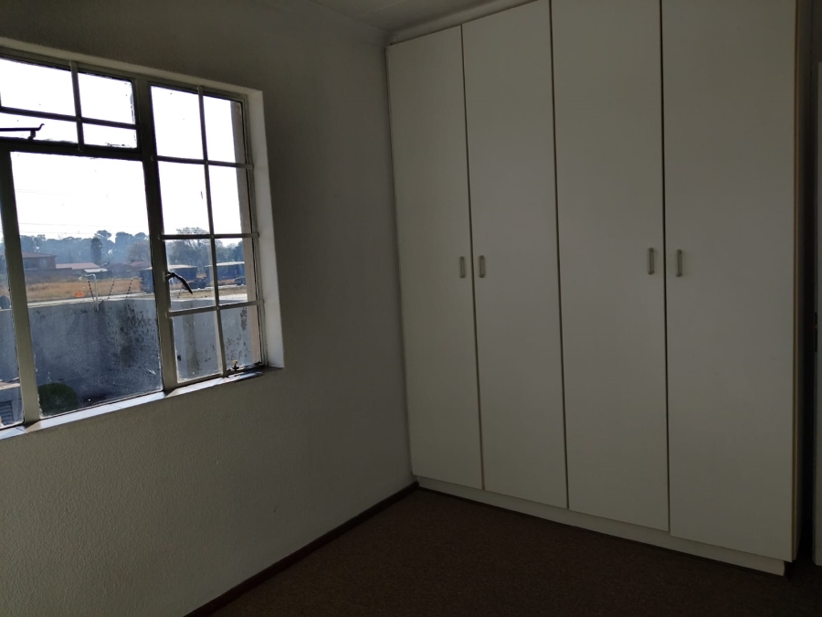 2 Bedroom Property for Sale in Edleen Gauteng