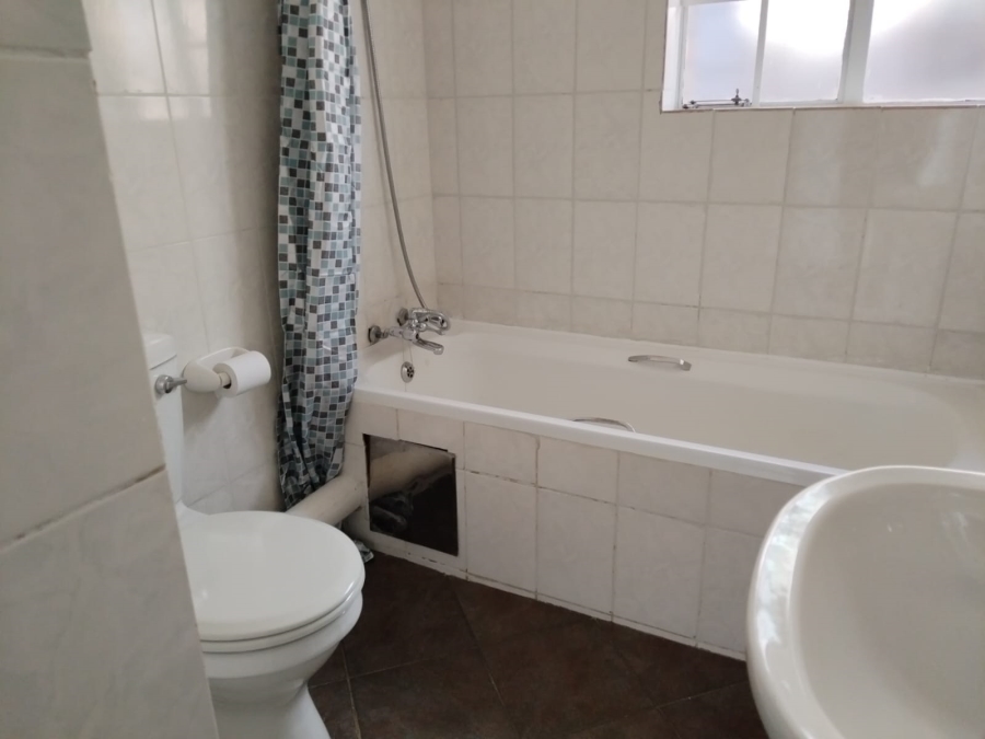 2 Bedroom Property for Sale in Edleen Gauteng