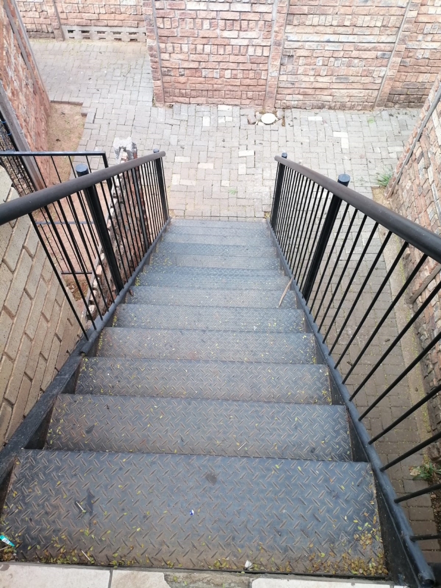 To Let 1 Bedroom Property for Rent in Willow Park Manor Gauteng