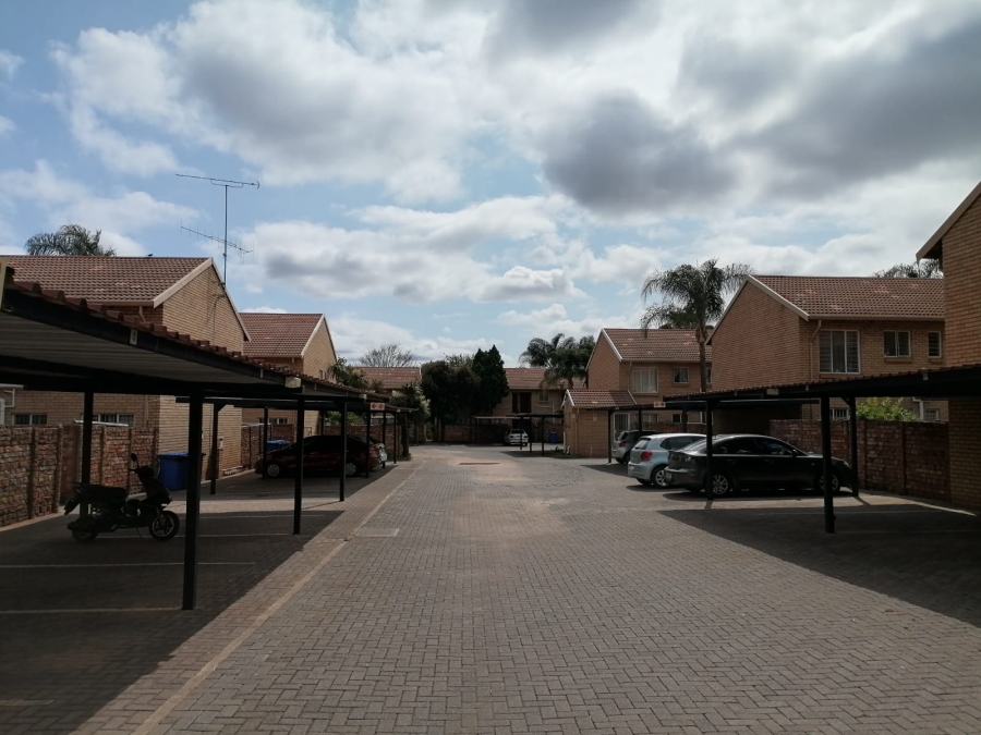 To Let 1 Bedroom Property for Rent in Willow Park Manor Gauteng