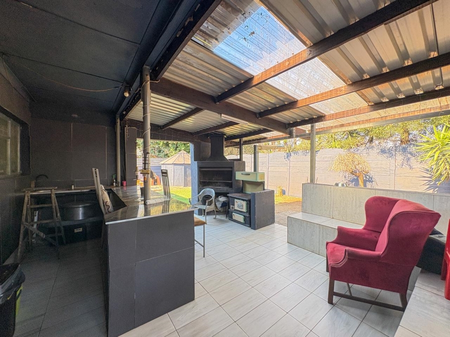5 Bedroom Property for Sale in Dalpark Gauteng