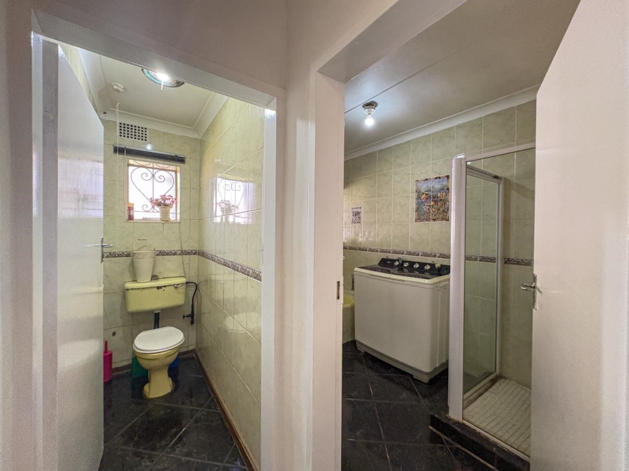5 Bedroom Property for Sale in Dalpark Gauteng
