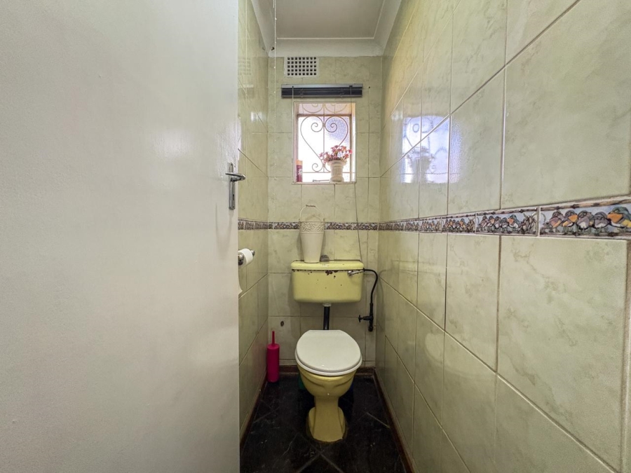 5 Bedroom Property for Sale in Dalpark Gauteng