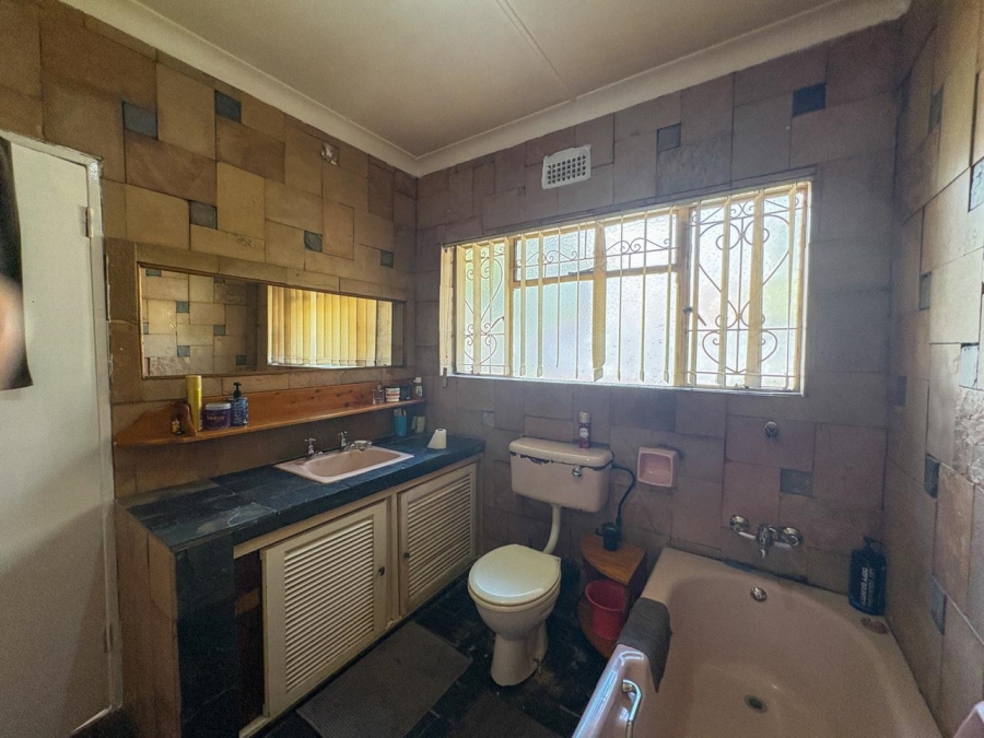 5 Bedroom Property for Sale in Dalpark Gauteng