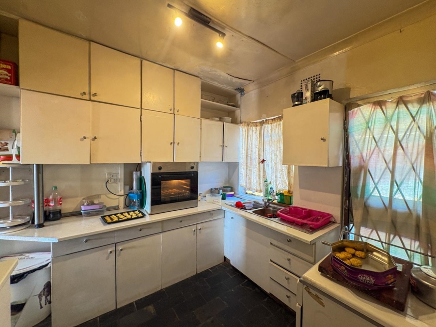 5 Bedroom Property for Sale in Dalpark Gauteng