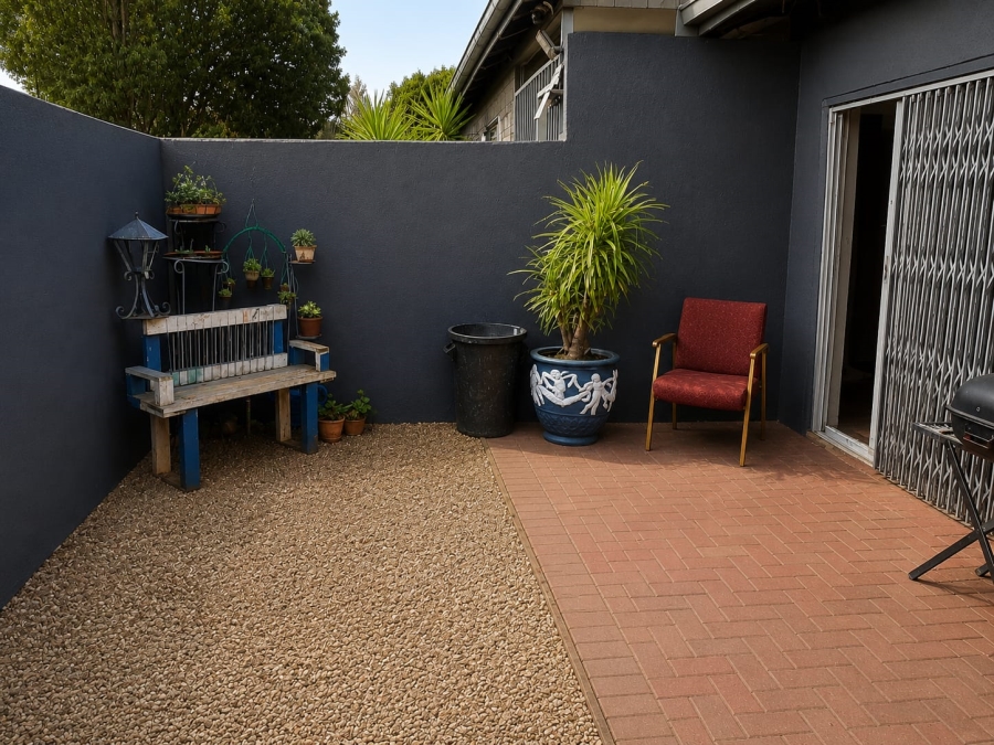 5 Bedroom Property for Sale in Dalpark Gauteng