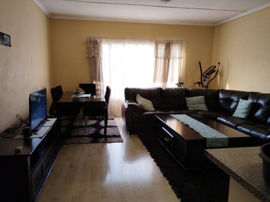 2 Bedroom Property for Sale in Norkem Park Gauteng