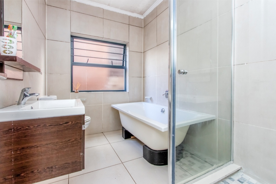 3 Bedroom Property for Sale in Fourways Gauteng
