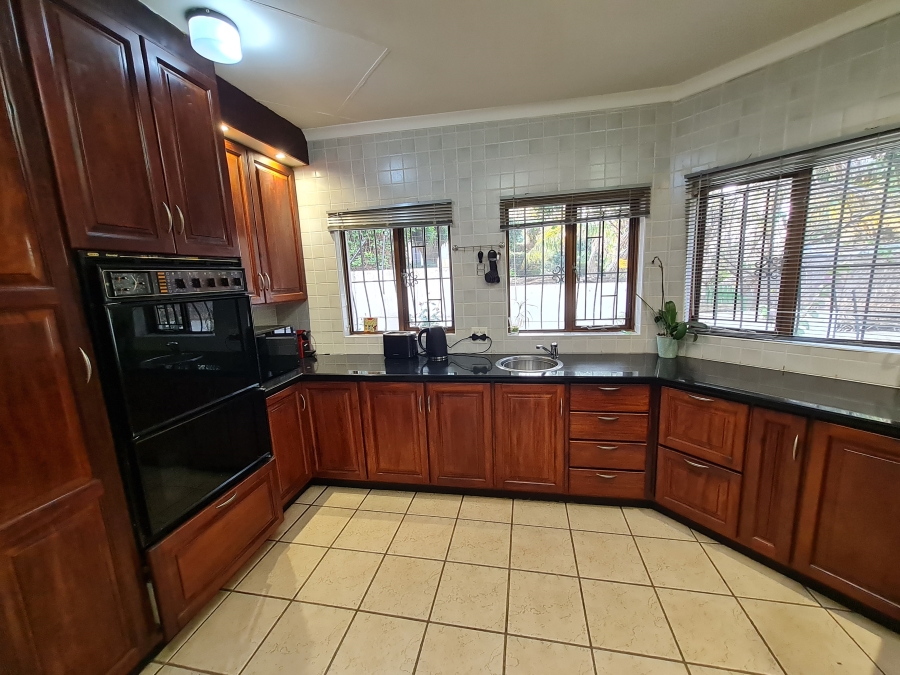 5 Bedroom Property for Sale in Northcliff Gauteng