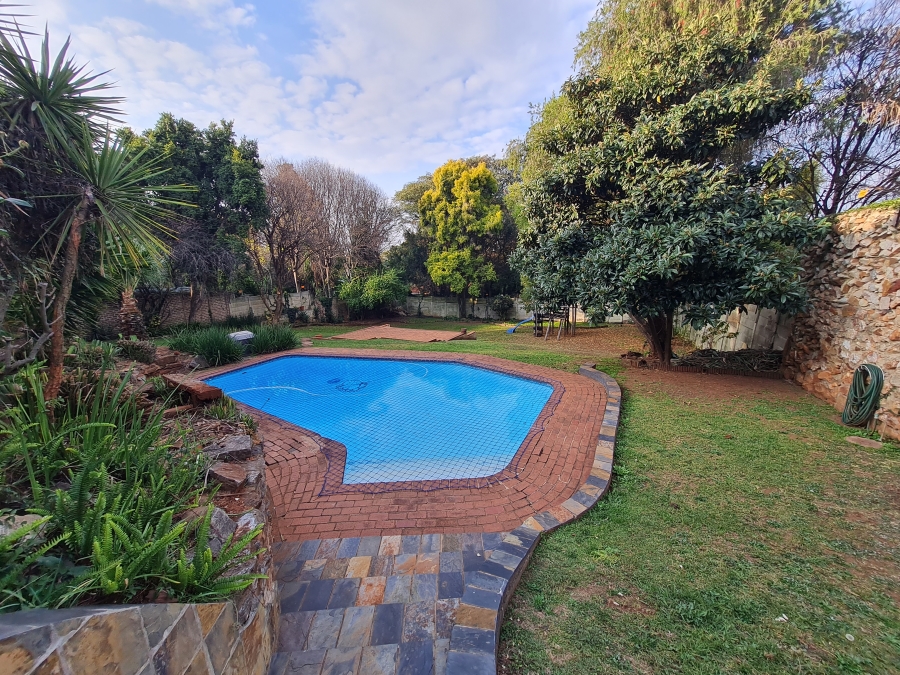 5 Bedroom Property for Sale in Northcliff Gauteng