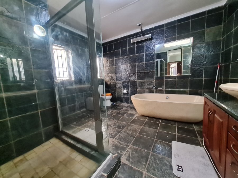 5 Bedroom Property for Sale in Northcliff Gauteng
