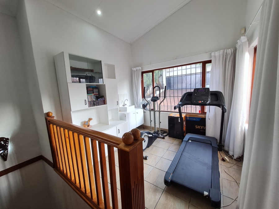 5 Bedroom Property for Sale in Northcliff Gauteng