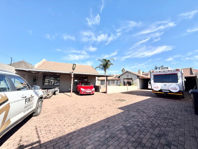 3 Bedroom Property for Sale in Selcourt Gauteng