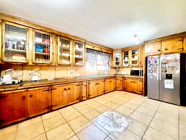 3 Bedroom Property for Sale in Selcourt Gauteng