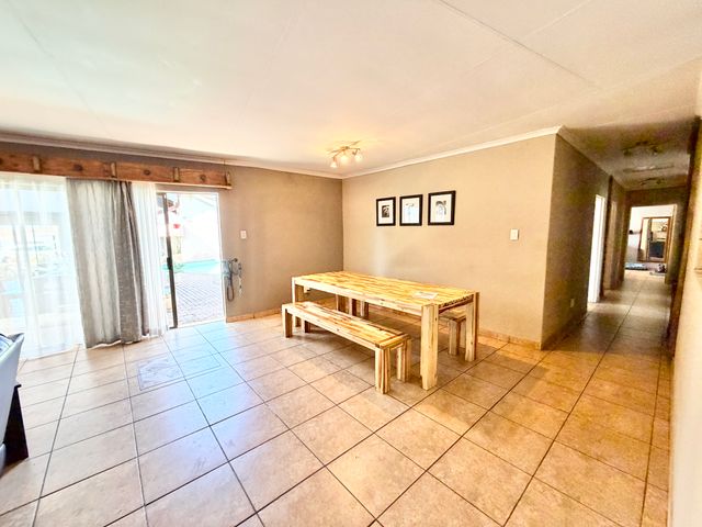 3 Bedroom Property for Sale in Selcourt Gauteng