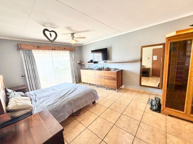 3 Bedroom Property for Sale in Selcourt Gauteng