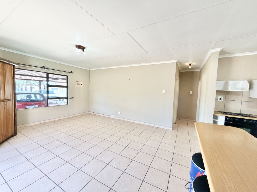 3 Bedroom Property for Sale in Selcourt Gauteng