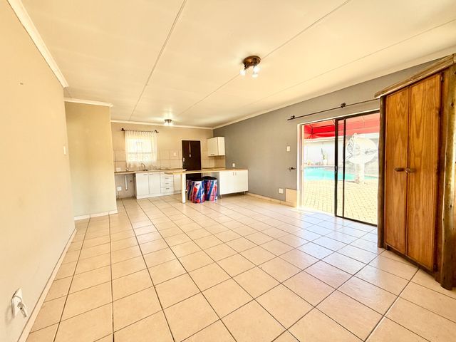 3 Bedroom Property for Sale in Selcourt Gauteng
