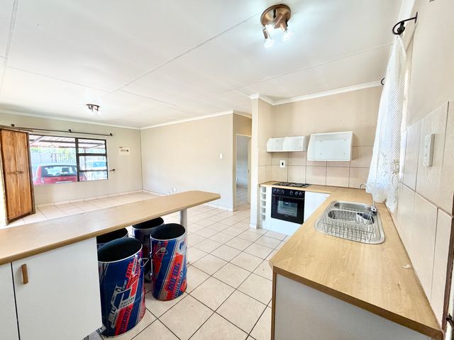 3 Bedroom Property for Sale in Selcourt Gauteng