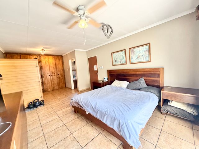 3 Bedroom Property for Sale in Selcourt Gauteng