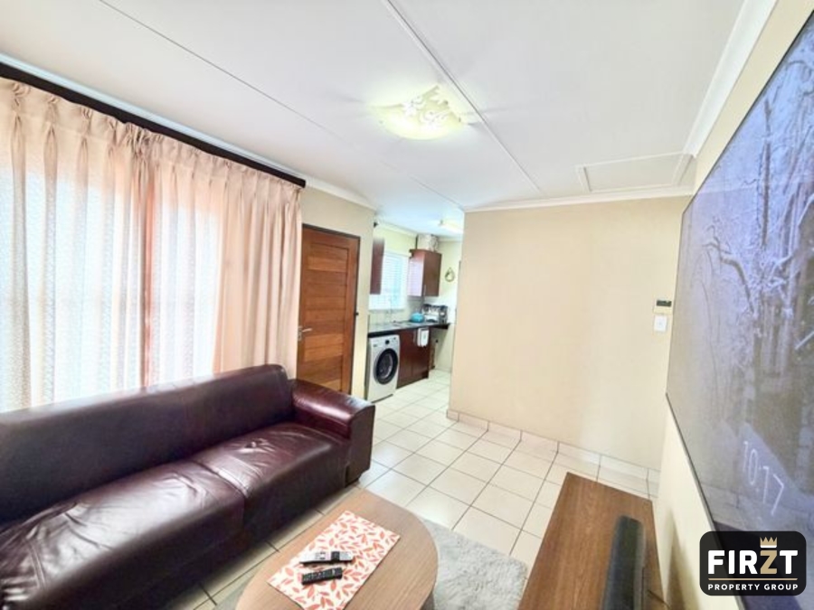 2 Bedroom Property for Sale in Kosmosdal Gauteng