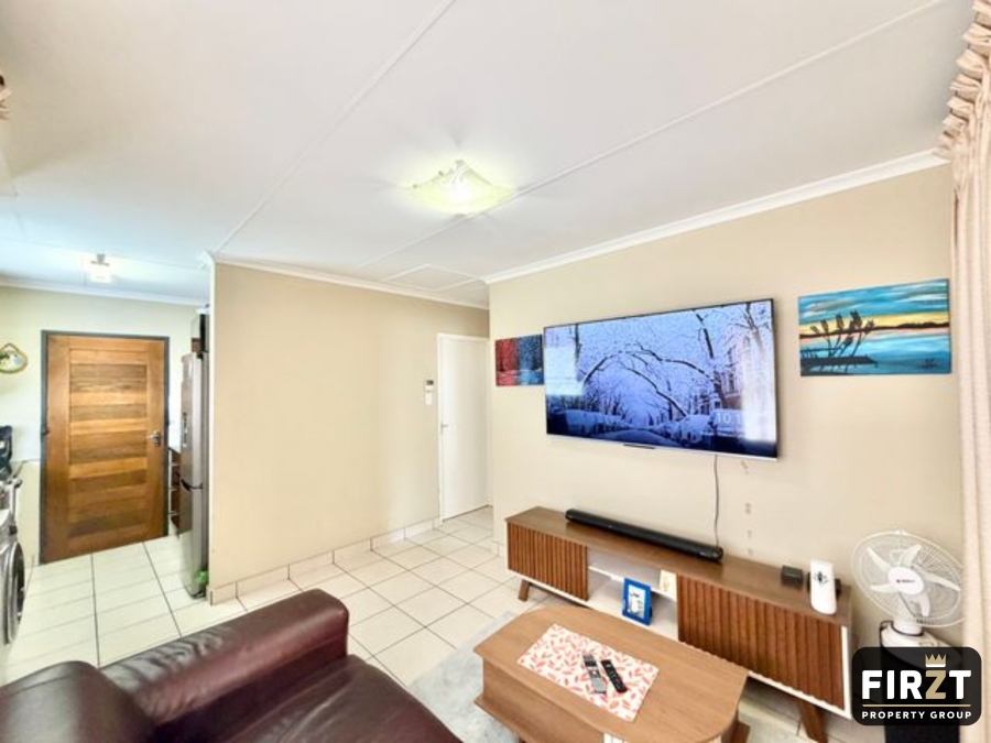 2 Bedroom Property for Sale in Kosmosdal Gauteng