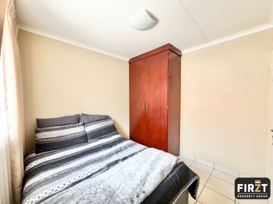 2 Bedroom Property for Sale in Kosmosdal Gauteng