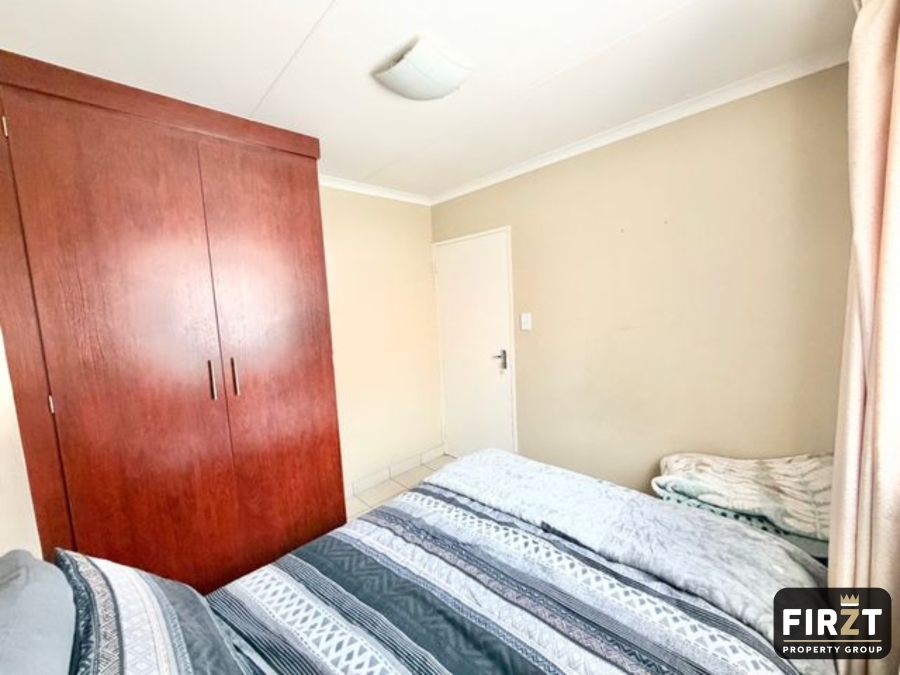 2 Bedroom Property for Sale in Kosmosdal Gauteng