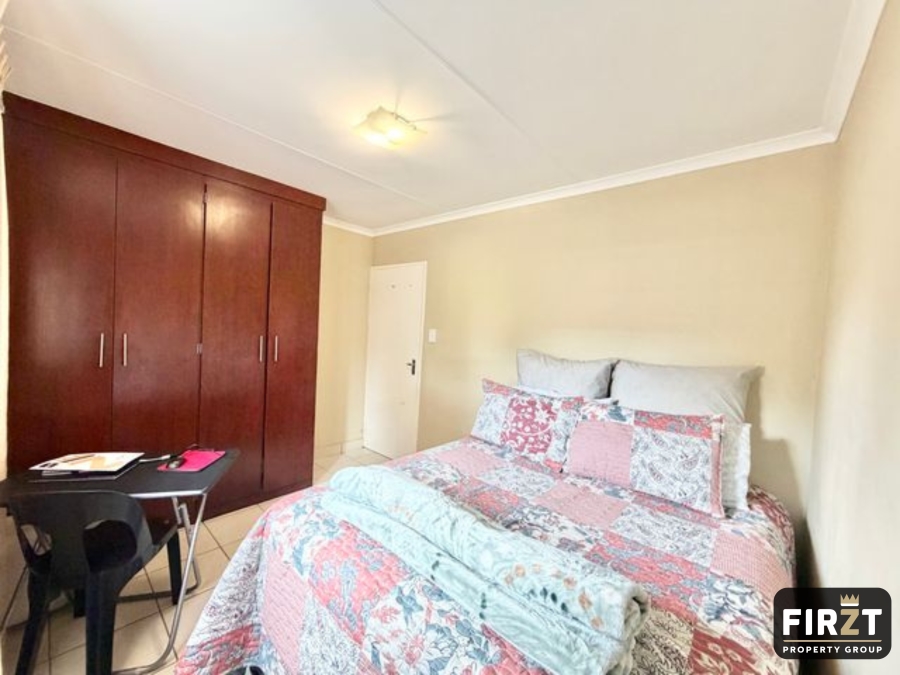 2 Bedroom Property for Sale in Kosmosdal Gauteng
