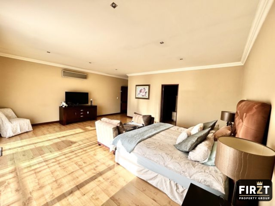 5 Bedroom Property for Sale in Blue Valley Golf Estate Gauteng