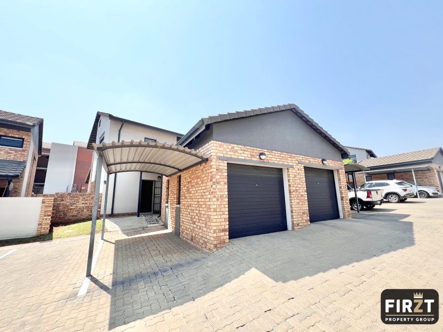 3 Bedroom Property for Sale in Amberfield Gauteng