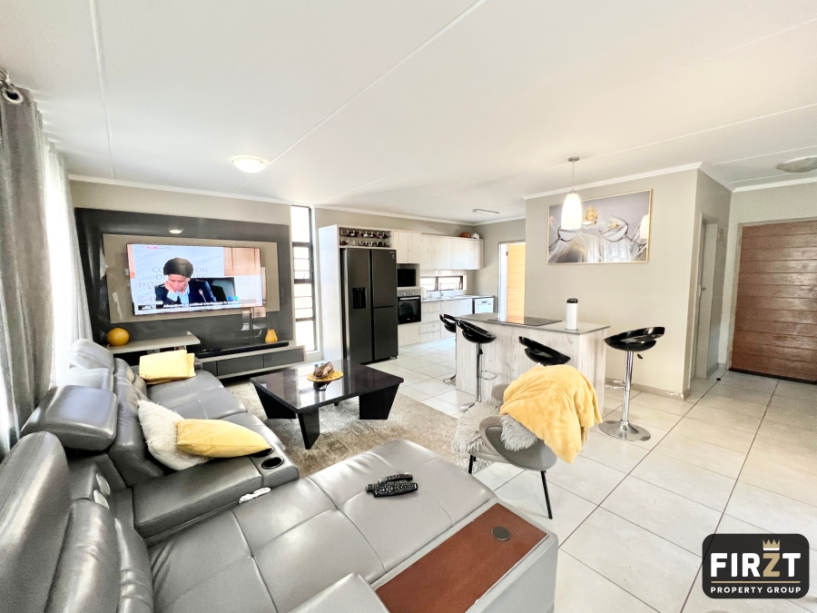 3 Bedroom Property for Sale in Amberfield Gauteng