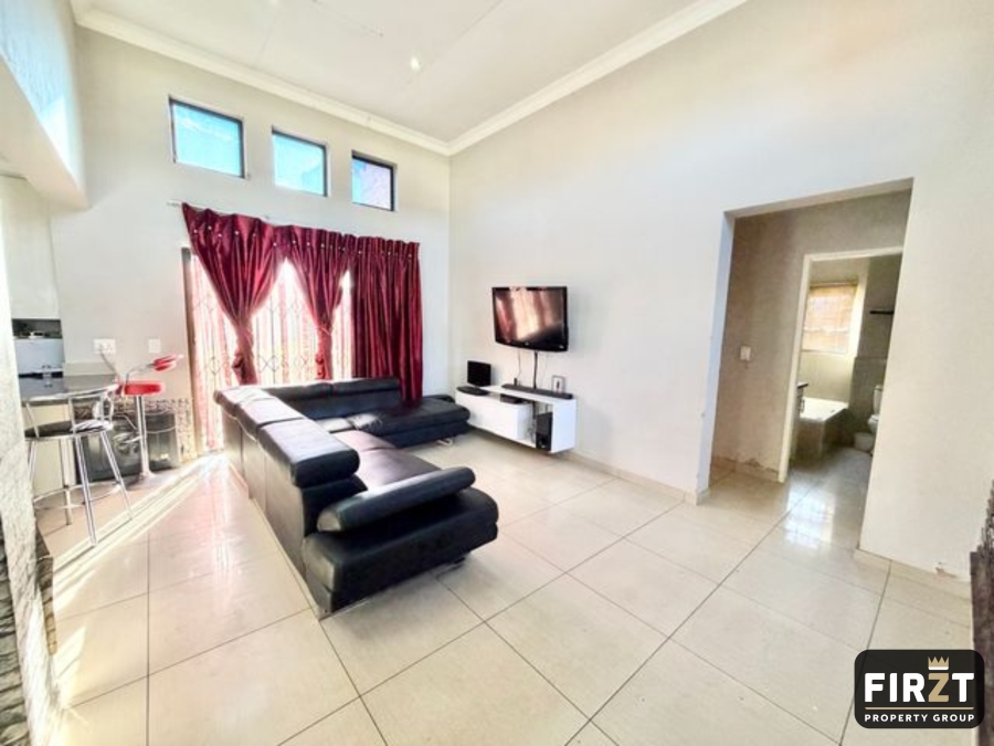 3 Bedroom Property for Sale in Strubenvale Gauteng