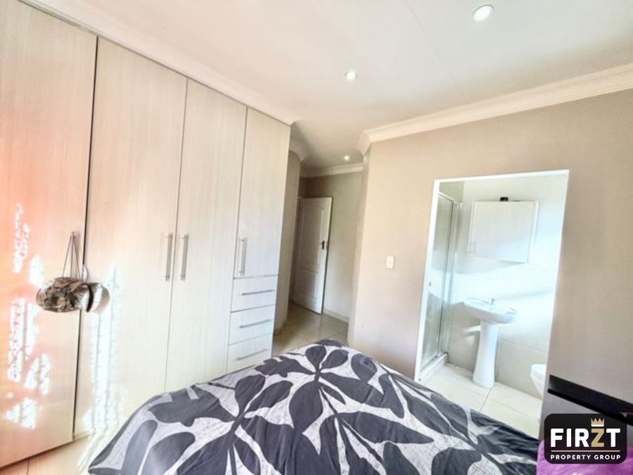 3 Bedroom Property for Sale in Strubenvale Gauteng