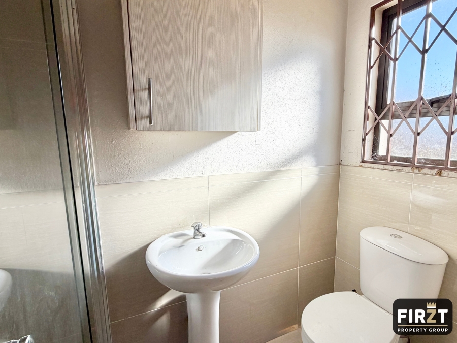 3 Bedroom Property for Sale in Strubenvale Gauteng