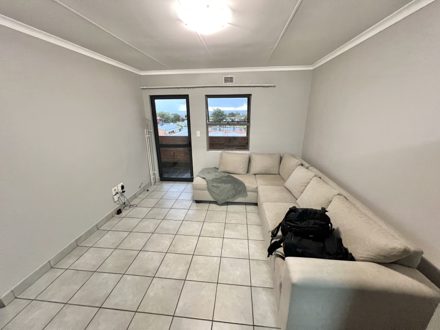 2 Bedroom Property for Sale in Heuweloord Gauteng