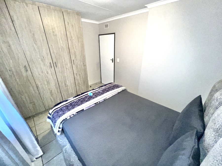 2 Bedroom Property for Sale in Heuweloord Gauteng