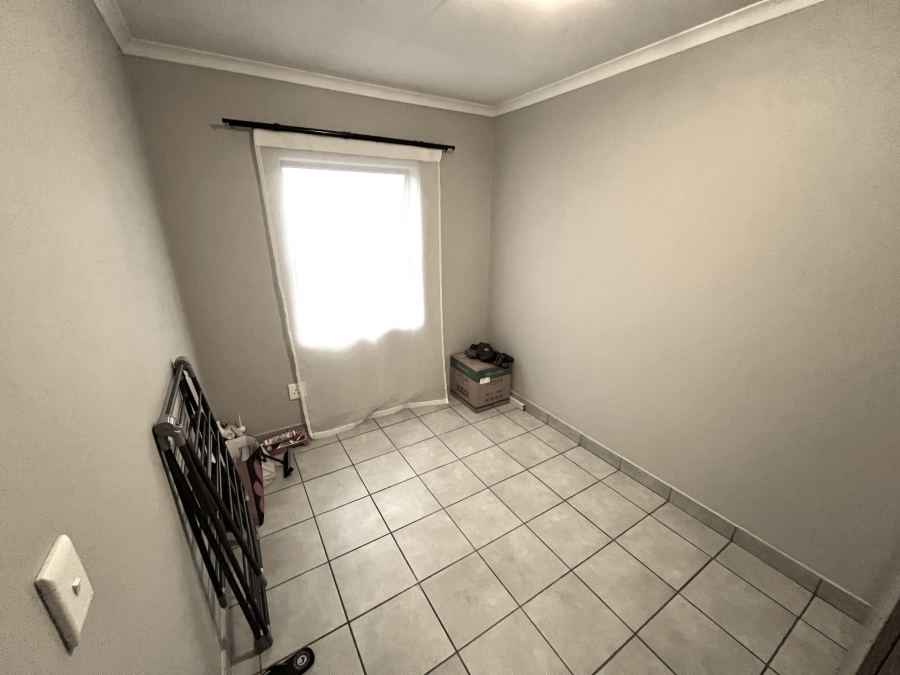 2 Bedroom Property for Sale in Heuweloord Gauteng