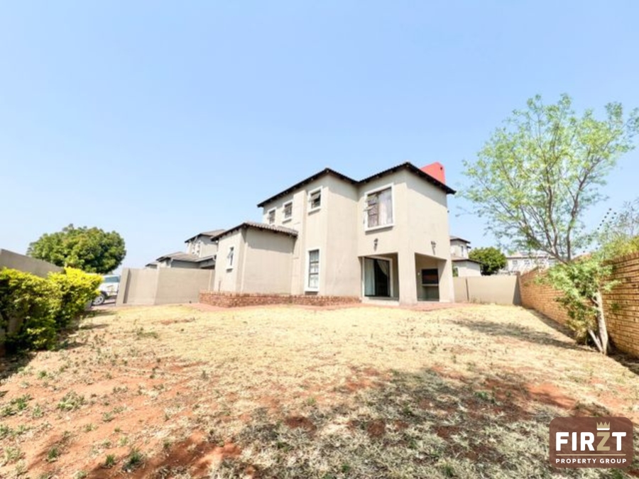 3 Bedroom Property for Sale in Thatchfield Estate Gauteng