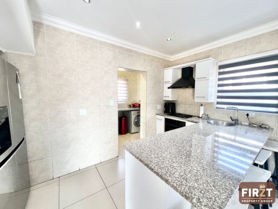 3 Bedroom Property for Sale in Thatchfield Estate Gauteng