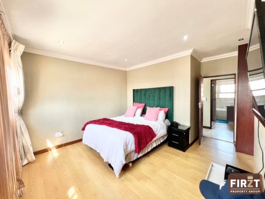 3 Bedroom Property for Sale in Thatchfield Estate Gauteng