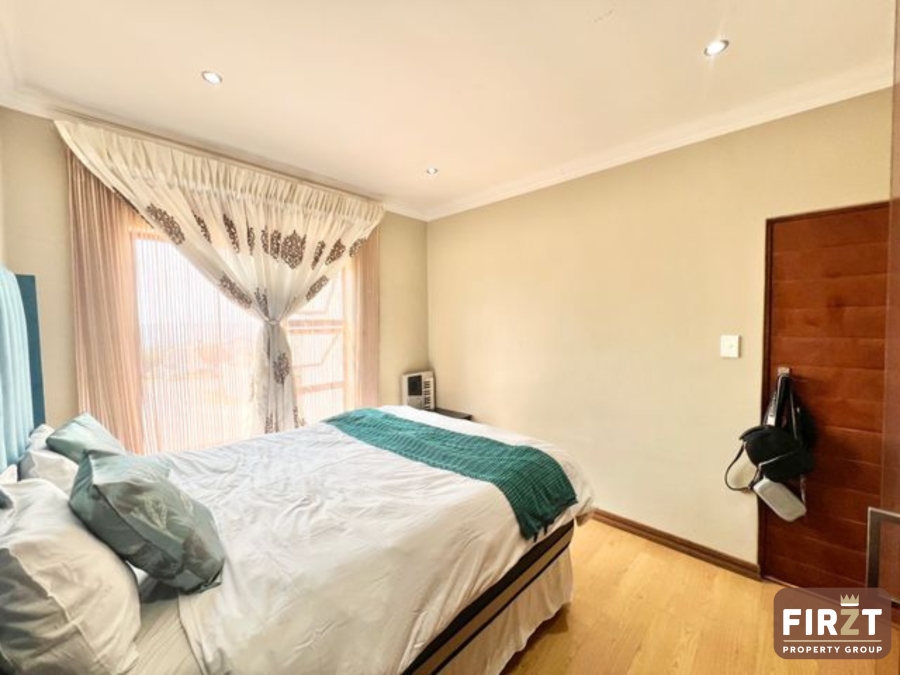 3 Bedroom Property for Sale in Thatchfield Estate Gauteng