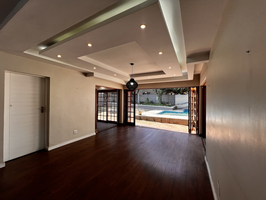 To Let 4 Bedroom Property for Rent in Vorna Valley Gauteng