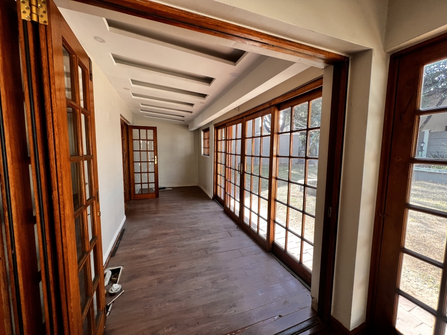 To Let 4 Bedroom Property for Rent in Vorna Valley Gauteng