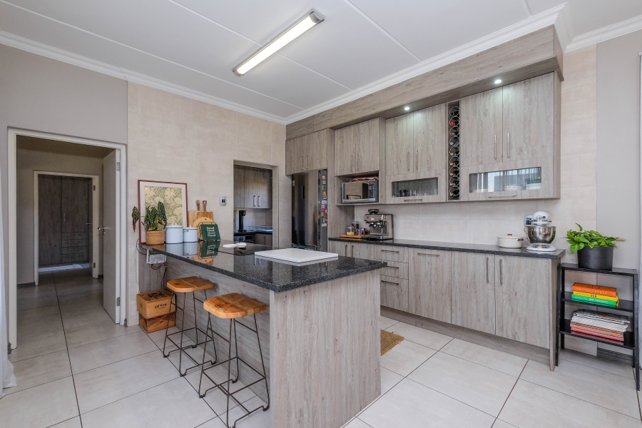 2 Bedroom Property for Sale in Craighall Gauteng