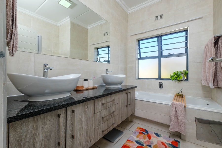 2 Bedroom Property for Sale in Craighall Gauteng